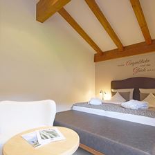 DZ Superior 12 Richtung Badezimmer