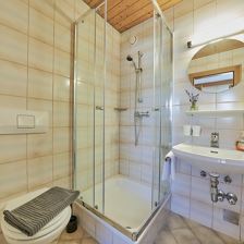 10. Catered chalet Sonnwend (Fieberbrunn) - Badkam