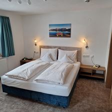 Schlafzimmer App. Hohe Salve