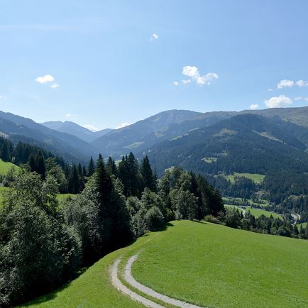 Jausenstation-Schrandlhof-Riedmann-Maximilian-Oberwindau-155-Westendorf-Aussicht.jpg